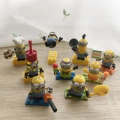 ミニオン　メガブロック　9体セットのサムネイル