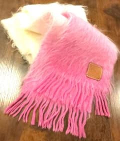 LOEWE マフラー ピンク&ホワイト グラデーション - メルカリ