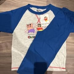 新品 クレヨンしんちゃん パジャマ 120のサムネイル