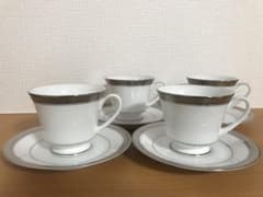 ☆ノリタケ　カップ&ソーサー4客セット☆のサムネイル