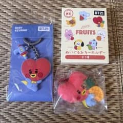 ★BT21 TATA キーホルダー 2点セット★のサムネイル