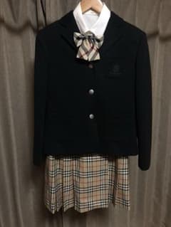 最終値下げ BURBERRY 女の子 160 スーツ 4点セットのサムネイル