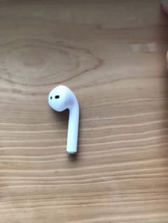 AirPods 右耳のみ 第一世代のサムネイル