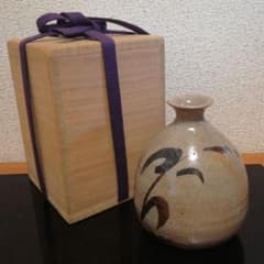 唐津焼　西岡小十　氏作　斑唐津徳利　唐津徳利　新品未使用 西岡小十作 唐津焼 絵唐津 鉄絵 徳利 箱付 酒器 - メルカリ