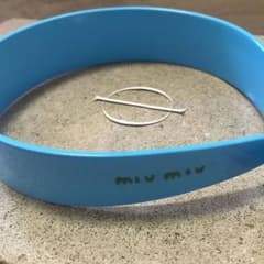 ⭐️新品に近い⭐️ ミュウミュウ  カチューシャのサムネイル