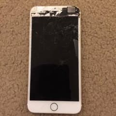 値下げ交渉承ります。iPhone6plus 64gb ジャンク品のサムネイル