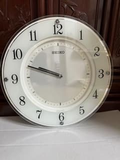 SEIKO ソーラー電波掛 中古美品時計SF505W 明るい部屋で電池交換不要