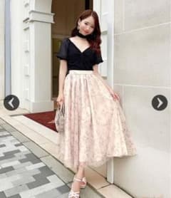 michellMacaron シフォンフラワーロングスカートのサムネイル