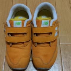 ニューバランス20cmオレンジのサムネイル