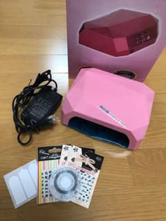 引っ越しsale ネイルランプ 本体 UV ピンクのサムネイル