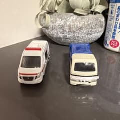 トミカ 清掃車 救急車 2台セットのサムネイル