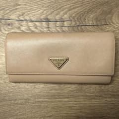 PRADA 長財布 トライアングル ベージュのサムネイル