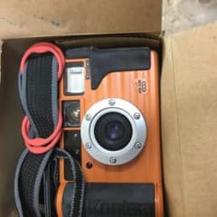 Konicaのフイルム式のカメラですのサムネイル