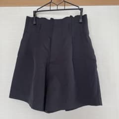 黒のキュロットパンツ Mサイズのサムネイル