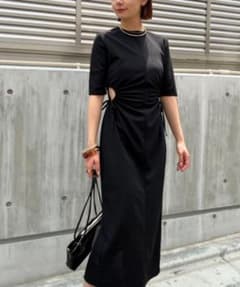 hanne ハーフスリーブサイドホールワンピース　ブラックのサムネイル