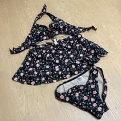 花柄セパレート水着 黒とピンク　11Lのサムネイル