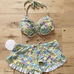 新品未使用　花柄水着　ボタニカル　Mサイズのサムネイル