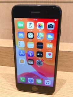 iPhone 7 Black 32 GB SIMフリーのサムネイル