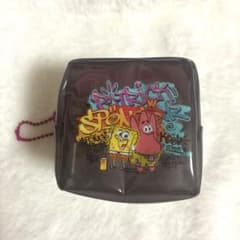 スポンジボブ　カラフルキューブポーチ ボールチェーン付き