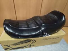 新品Z1Z2KZ900KZ1000チョビ猫純正パターンあんこ抜シート黒艶スタッズのサムネイル