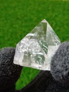 水晶 ポイント 原石 天然石 虹入り 新品新入荷 - メルカリ
