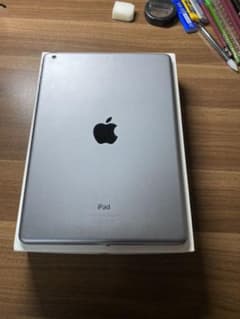 iPadAir 32GB スペースグレイWifiモデルのサムネイル