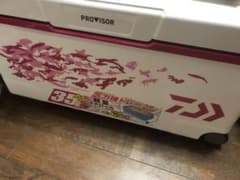 ダイワ　35L クーラーボックス　イカトレー付きのサムネイル