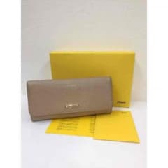 みるきー様専用♡【正規品】FENDI　財布　ベージュのサムネイル