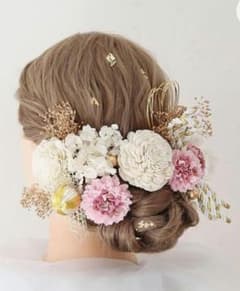 Bud Flower ヘア飾り 成人式 結婚式 前撮り卒業式 七五三のサムネイル