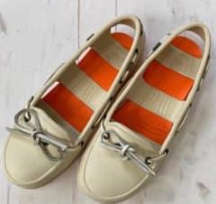 crocsクロックスデッキシューズ★Ｗ６ベージュ×オレンジ★オープントゥサンダルのサムネイル