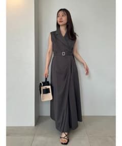 新品未使用】FRAY ID ドレープテーラードジレワンピース - メルカリ