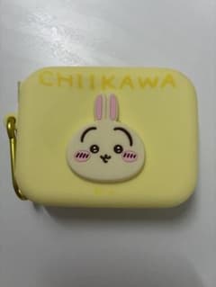 ちいかわ　ミニ シリコンポーチ　うさぎのサムネイル