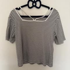ボーダー柄オフショルダーTシャツ Lサイズのサムネイル