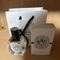 ぼ*ん様 diptyque EAU DES SENS オードトワレ 50ml - メルカリ