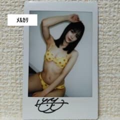 涼森れむ 「直筆」サイン入りチェキ 11月特典 ② 《 ワキ見せポーズ