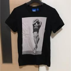 アディダスオリジナルス Tシャツのサムネイル