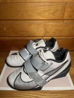 美品】NIKE Romaleos 4 SE ウェイトリフティングシューズ - メルカリ