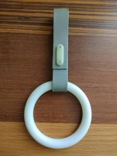 【中古品】電車のつり革のサムネイル