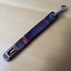 た*お様 GUCCI レザー キーホルダー ストラップのサムネイル