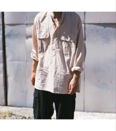COMOLI プルオーバーカーゴシャツ　サンドピンク定価¥32,000＋taxのサムネイル