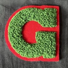 【G】アルファベット サガラ刺繍 縦6.5cm ワッペン 他色あり まとめ割引⭕️のサムネイル
