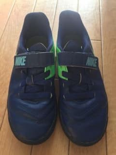 サッカー トレーニングシューズ NIKE 21.0cmのサムネイル