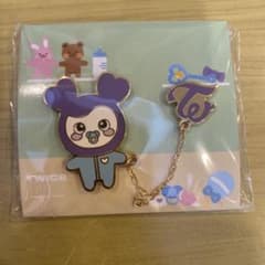 TWICE サナ　ピンバッチのサムネイル
