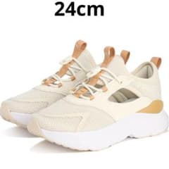 PUMA スニーカー 24cmのサムネイル