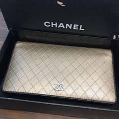 CHANELシャネル正規美品マトラッセココマーク長財布のサムネイル