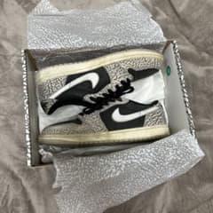 AIR JORDAN 1 RETORO LOW OGのサムネイル