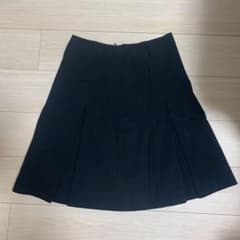 大人っぽいスカートのサムネイル