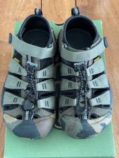 KEEN サンダル カモフラージュ柄 20cmキッズのサムネイル