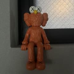 KAWS フィギュア オレンジのサムネイル