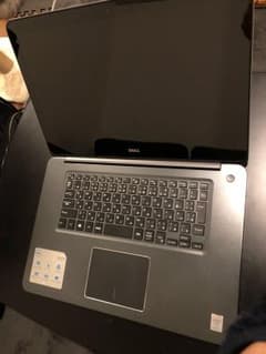 三つ星様専用 DELL ノートパソコン inspiron15 7000のサムネイル